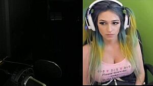 Joycgee and Trainwrecks Perform in Live Webcam Show Together