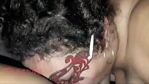 Latina masajda yumruklama ve sik sağma