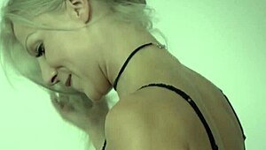 Amateur Threesome With Two Horny Young German Women Fingering And Masturbating