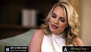 妈妈的男孩 - 愤怒熟女瑞秋·卡瓦利抓到继子在打飞机