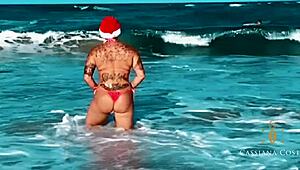 blonde milf riding cowgirl in lesbian fun 😋