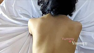 i lifed her skool skirt to see her nice ass, colegiala loves fuckin on all fours skipin school.