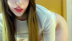 el novio de mi hermanastra quiere follarme nunca quise pero esta vez dejé que metiera su polla pequeña por mi boca y coño