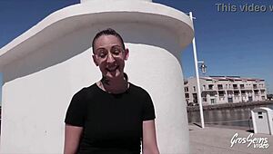 أريانا، 34، البرونيت الفرنسية الجميلة ذات الصدر الكبير تحصل على دس الشرج