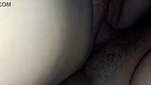 Cougar CALLIE CALYPSO Removes Bikini For FOOTJOB By Pool