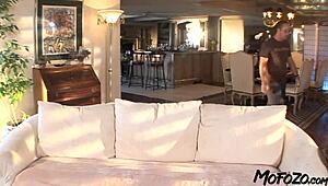 Mofozo Com - Black Haired Housewife Masters Dick Sucking