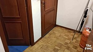 neighbor invited me for a quickie blowjob! 😈