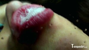 hey, sophia d loves my spit fetish 😋