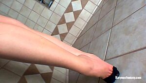 Trishii, how wild is that hairy bush in pantyhose?!