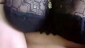 Teen Girl Masturbates Solo