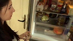 Omahunter mature shows big pussy while teen girl joins in