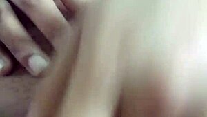 Teen Girl Masturbates Solo