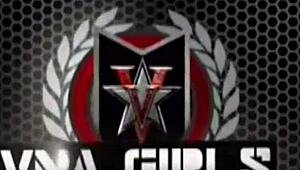 Milf peituda Sara Jay fode dildo depois de treino suado