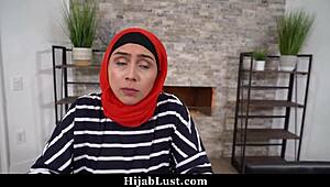 Hijab stepmommy learns oral tricks bent over shyly - hijablust