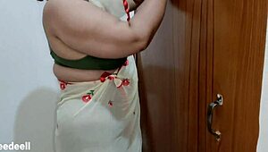 Indian Stepmom’s First Time in Homemade Rs 500 Scene