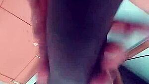 Kerala playboy offers wild 3some fun for daring couples