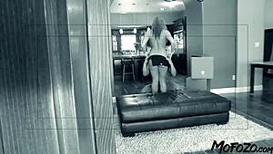 Mofozo com - Horny Dancer with Big Tits LOVES the DOGGY STYLE Position Every Time