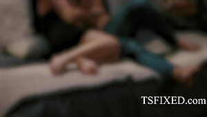 Ты просто не любишь то, что между моих ног, но все равно изменяешь с этой горячей транссексуалкой!