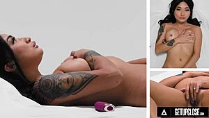 Up close - how does avery black orgasm solo?