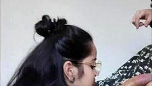 novinha nerd WHITE MOON sucking favelado!