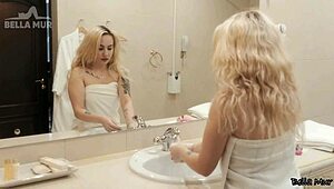 Curvy Girl with Bubble Butt Teases in Wet Shower