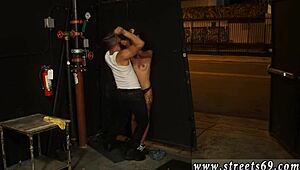 Outdoor fuck with petite tattooed Gina Valentina 😘