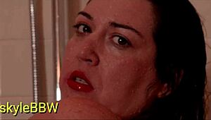 itskyliebbw bbw shower play in fishnets