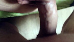 Custom Videos: Blowjob and Cum in Mouth Surprise