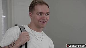 Younger Stepmommy Jasmine Daze Dances Just for Stepson