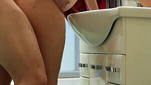 Hey Stepson, Why Fuck Me Naked in Bath?!