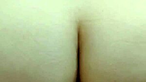 デカチン騎乗位で完璧に跨いで中出しフィニッシュ