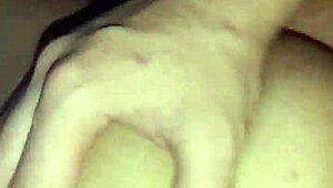 Girlfriend removes condom during threesome