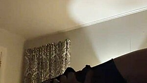 ダニエル・ロイがフィッシュネットランジェでコーディのチンポにガチ騎乗