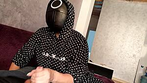 Squid game i jerked off a members dick and he cum on my tits 😈💦