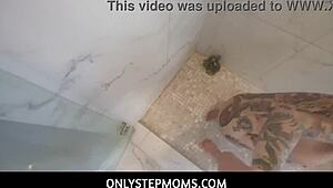 Stepmom gives stepson deepthroat blowjob then fucks his pussy