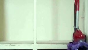 Latina BBW despises sucking cock for cash.