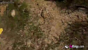 Voyeur catches amateur couple in outdoor doggystyle pounding