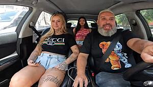 Loira Luxx, Tatuada, Sucks Wildly in Traffic Chaos