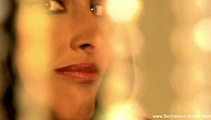 bollywood brunette teases in nude dance