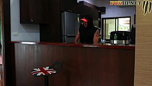 Surpriză cu iaurt gustos, vrei să guști tratamentul ăsta de spermă?