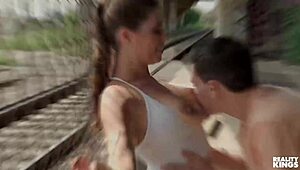 i'm so mad at my gf, so i fucked her roommate jayla de angelis in the dorm