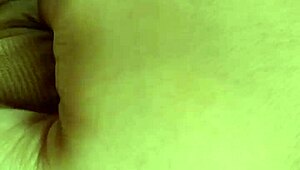 Damn! I’m fingering my pussy hard while boyfriend’s away!