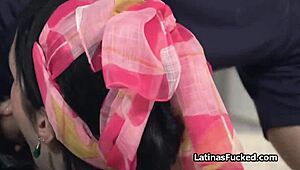 latina cleaning lady gets paid extra for a blowjob 😏💸