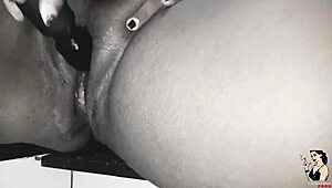 Brunette BBW Uses Double Dildo In Mega Pussy