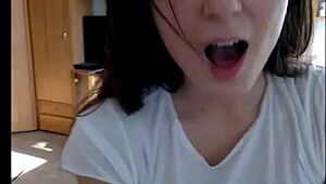 Redhead Lili Fox Says, 'Lick My Shaved Pussy' On Vacation