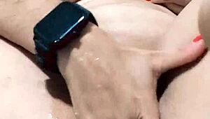 i orgasm as boyfriend licks vagina and masturbates anus