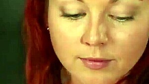 Bathroom Fun With Elen Moore