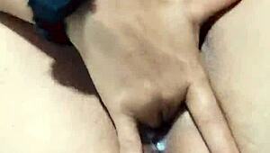 i orgasm as boyfriend licks vagina and masturbates anus