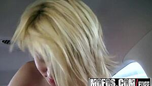 Dakota Skye Blows in Car!