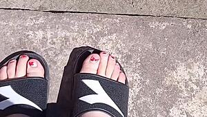 i relax my feet in the sun before pedicure